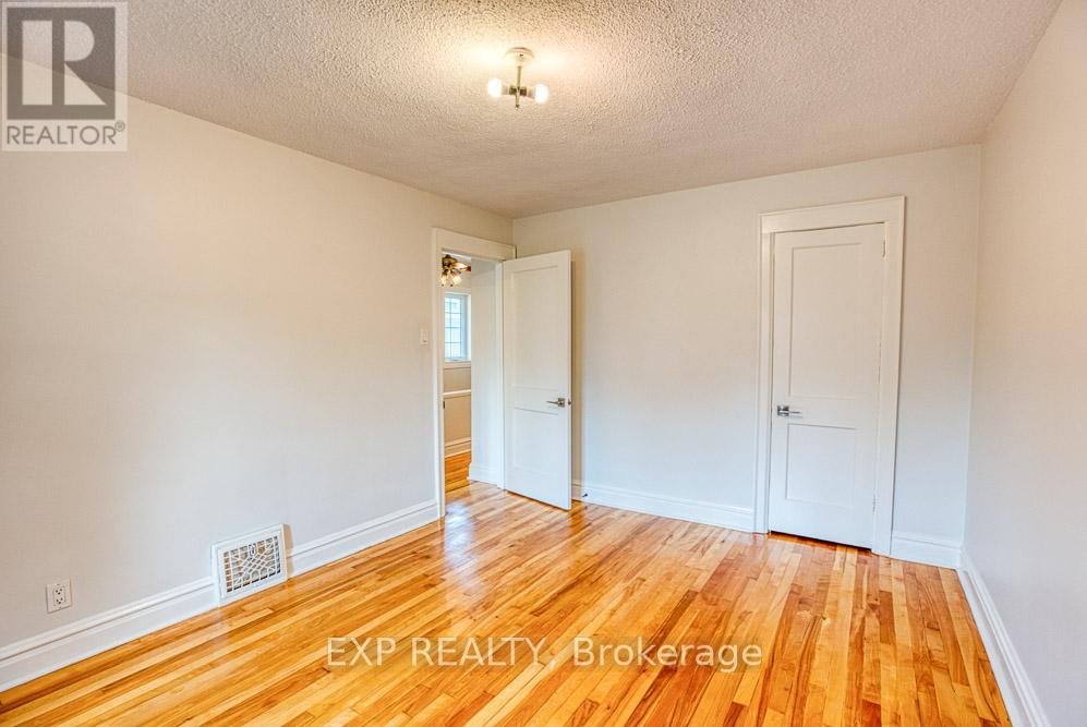413 HOLLAND AVENUE, Ottawa. Luxury613. By Peter Sagos - Image 35
