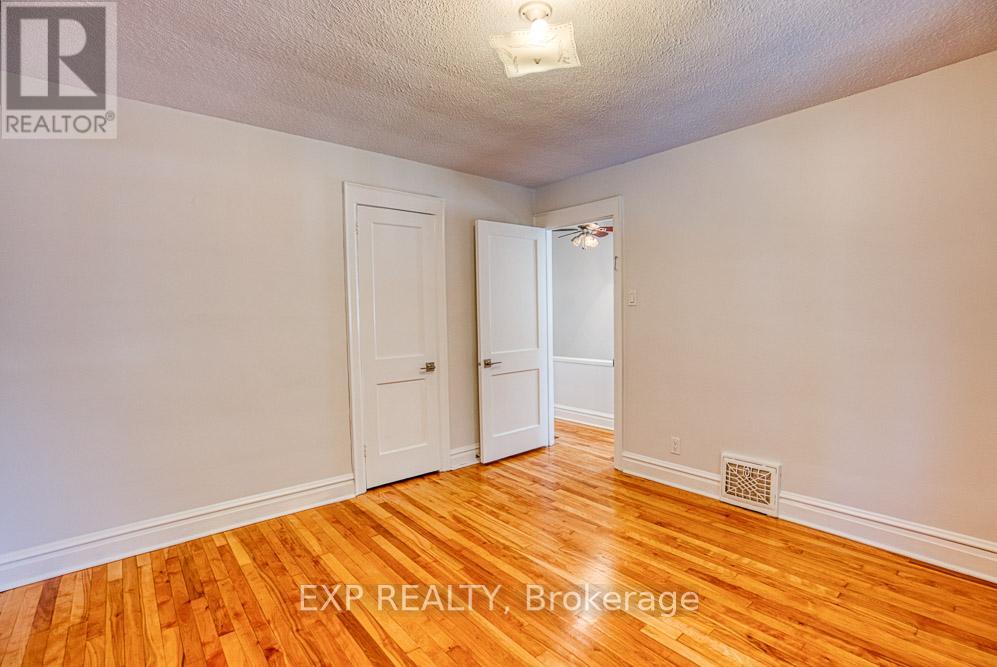 413 HOLLAND AVENUE, Ottawa. Luxury613. By Peter Sagos - Image 37