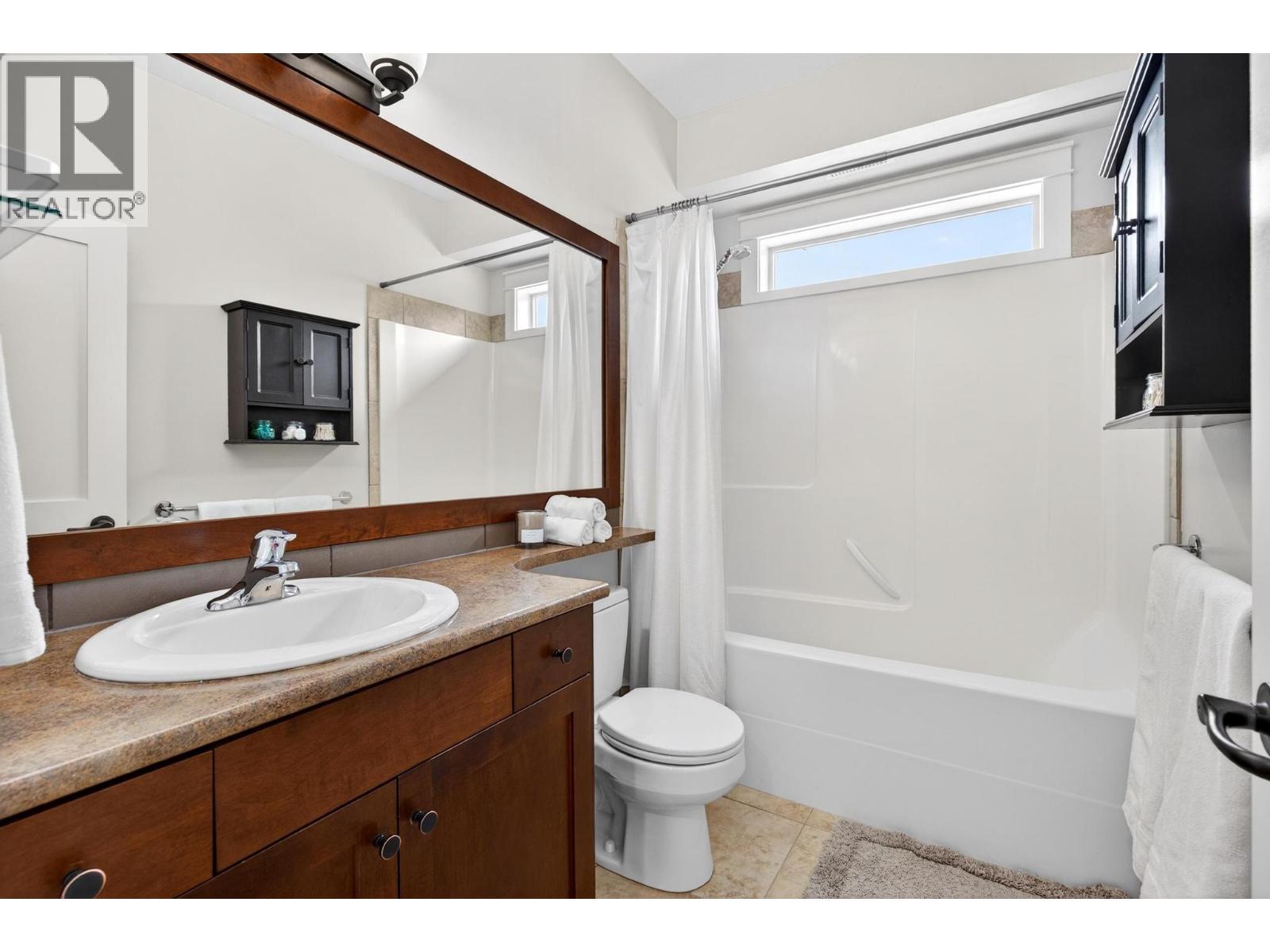 #206 511 Yates Road N - 23