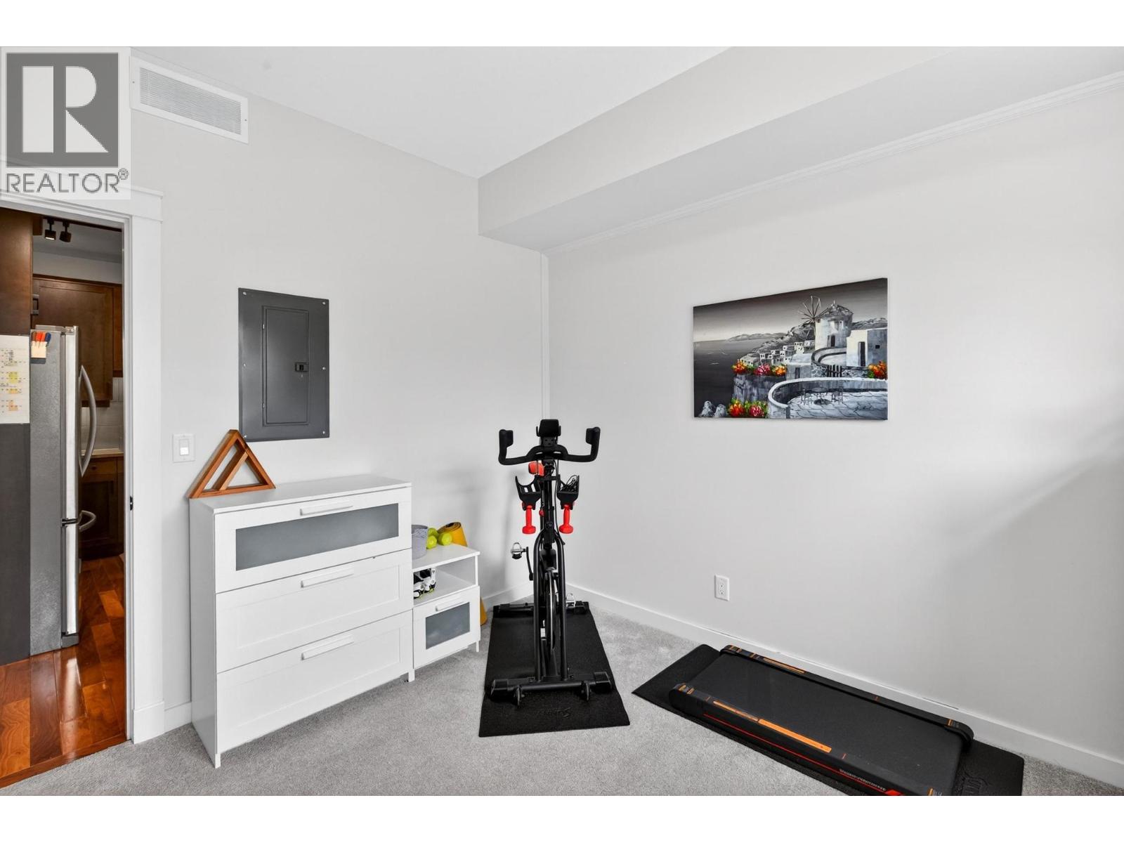 #206 511 Yates Road N - 20