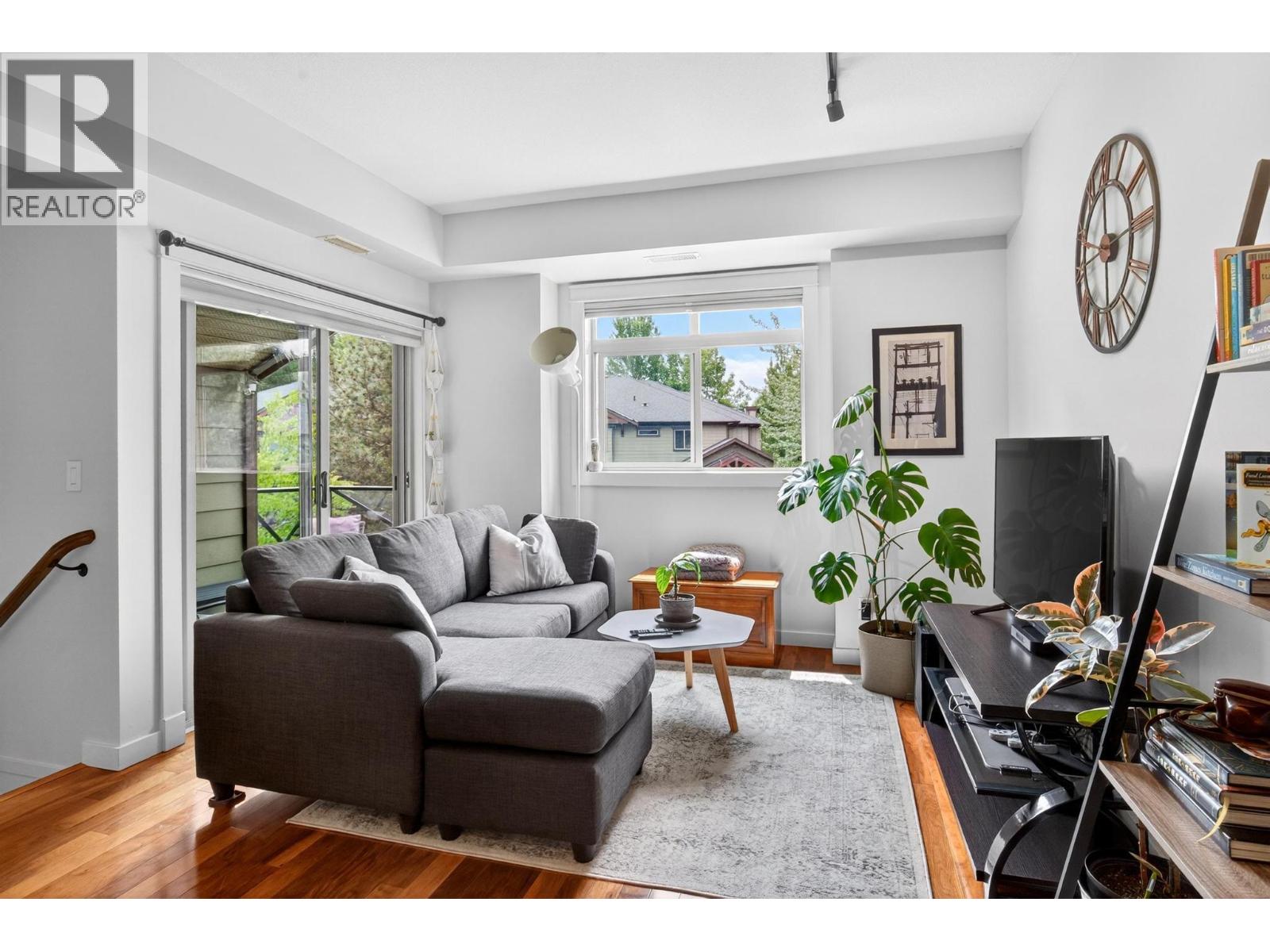#206 511 Yates Road N - 5