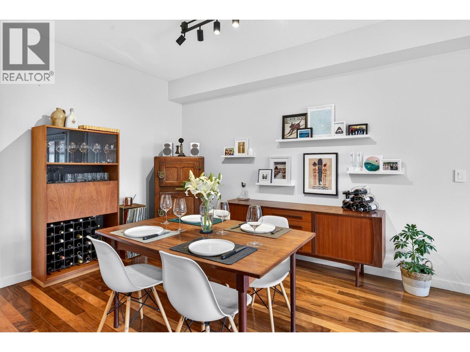 #206 511 Yates Road N - 6