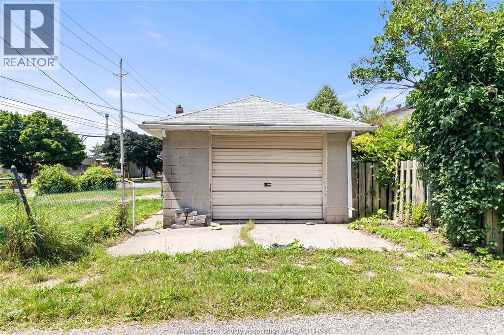 1396 JANETTE - Image 17