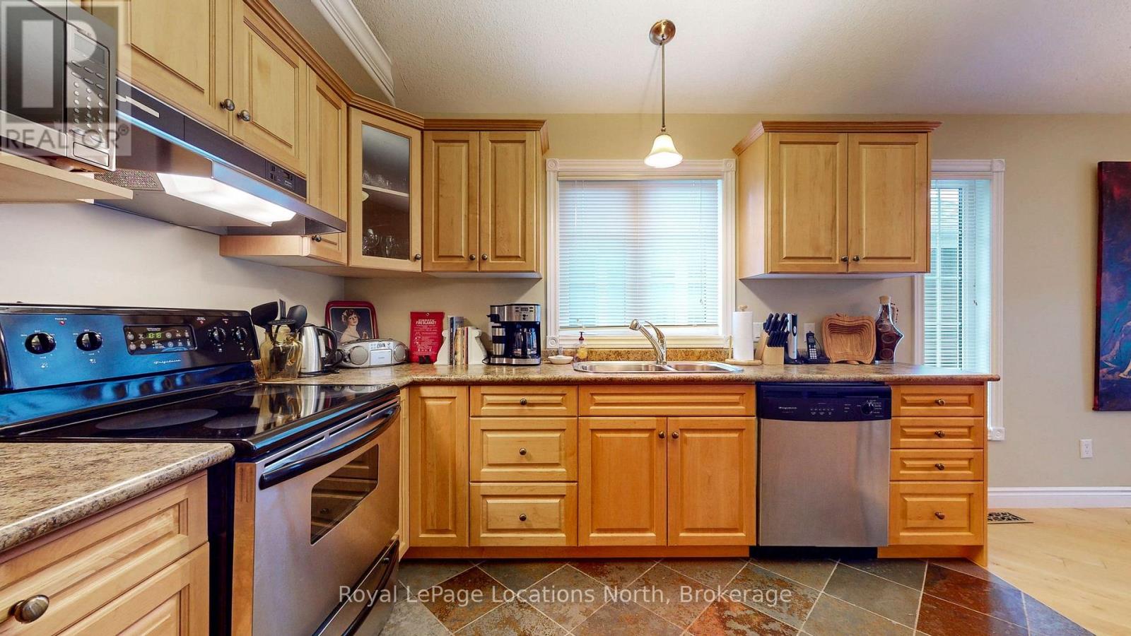 12 65TH STREET N - 17