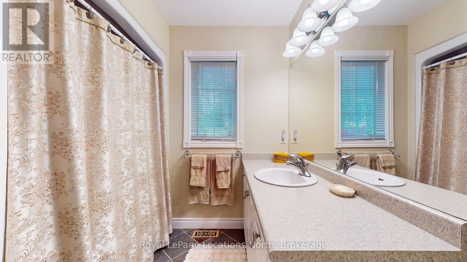 12 65TH STREET N - 26
