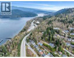 7235 & 7356 Bayview & Braeside Drive, Burnaby, BC V5A4T3 Photo 12