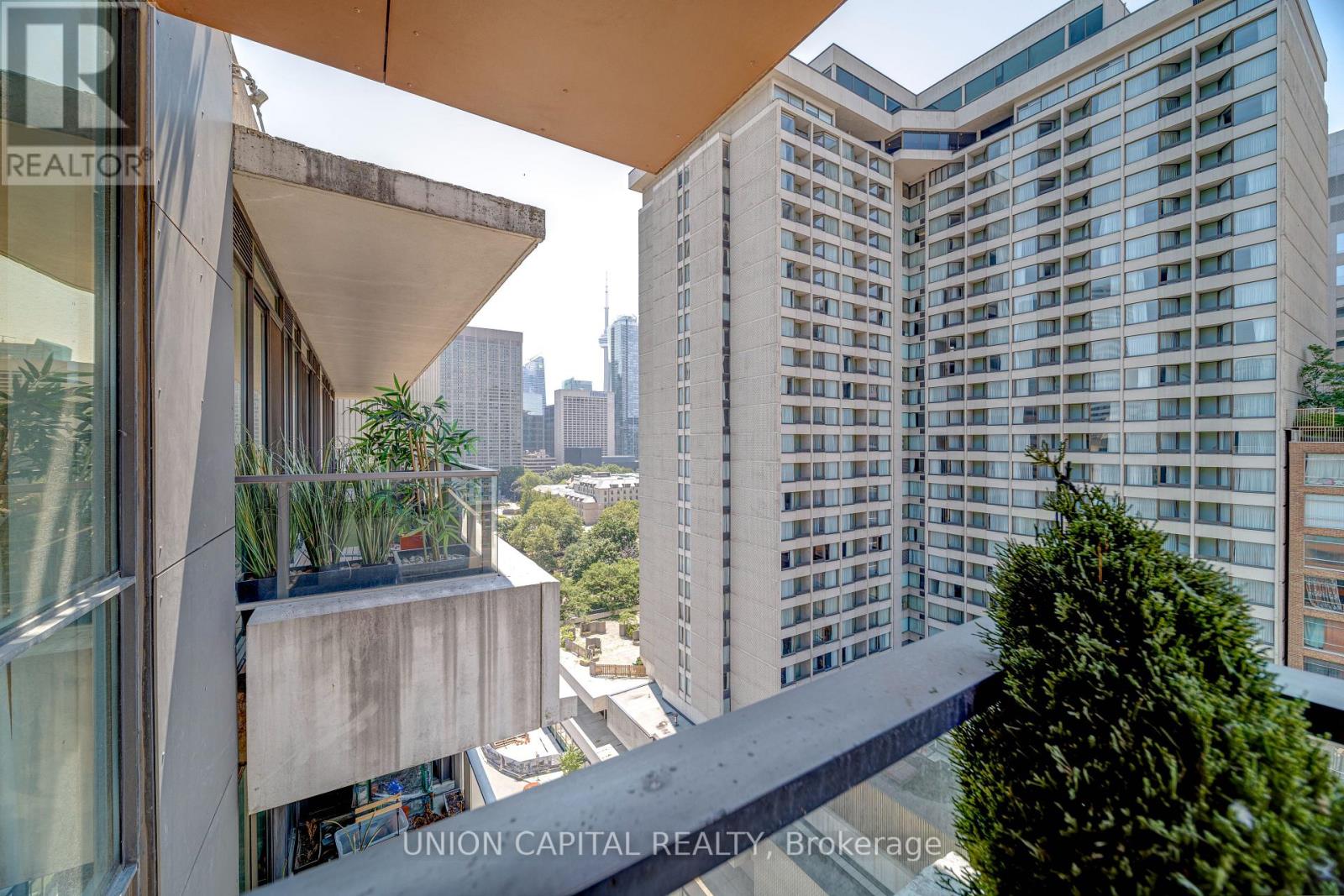 #1820 111 ELIZABETH STREET - Image 12