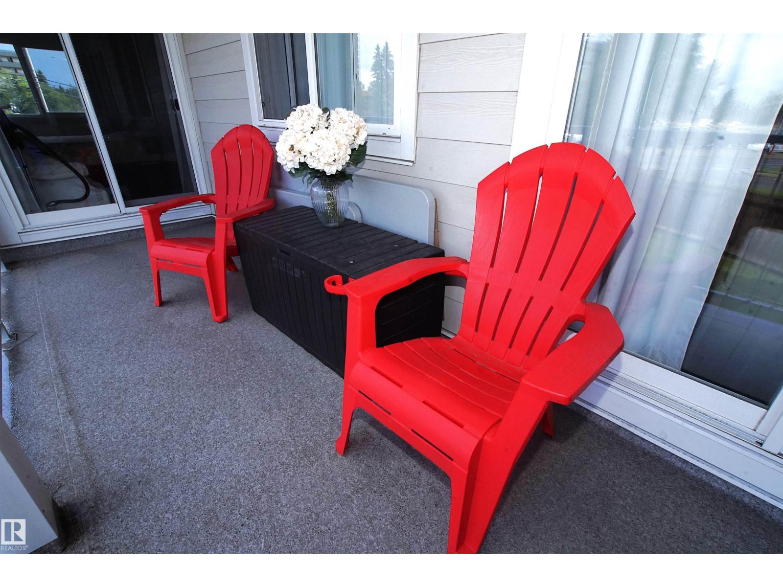 #235 4404 122 ST NW - 42