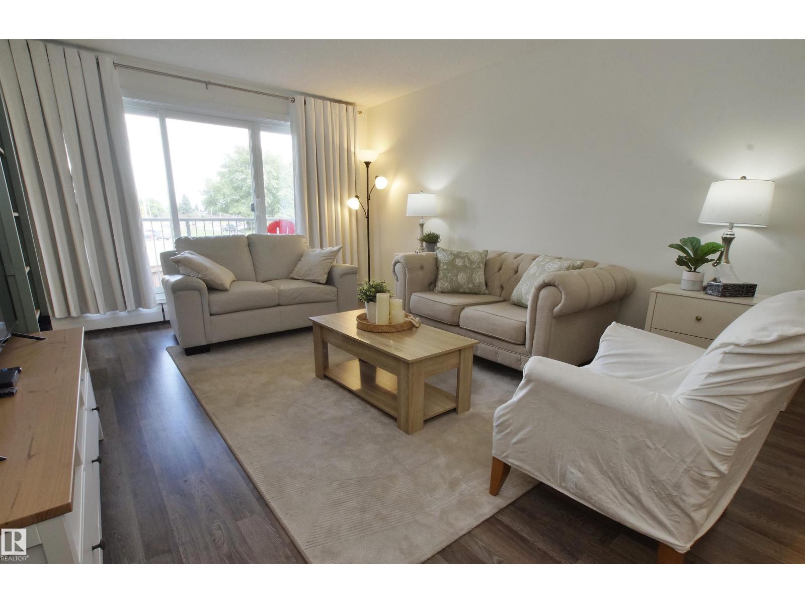 #235 4404 122 ST NW - 3