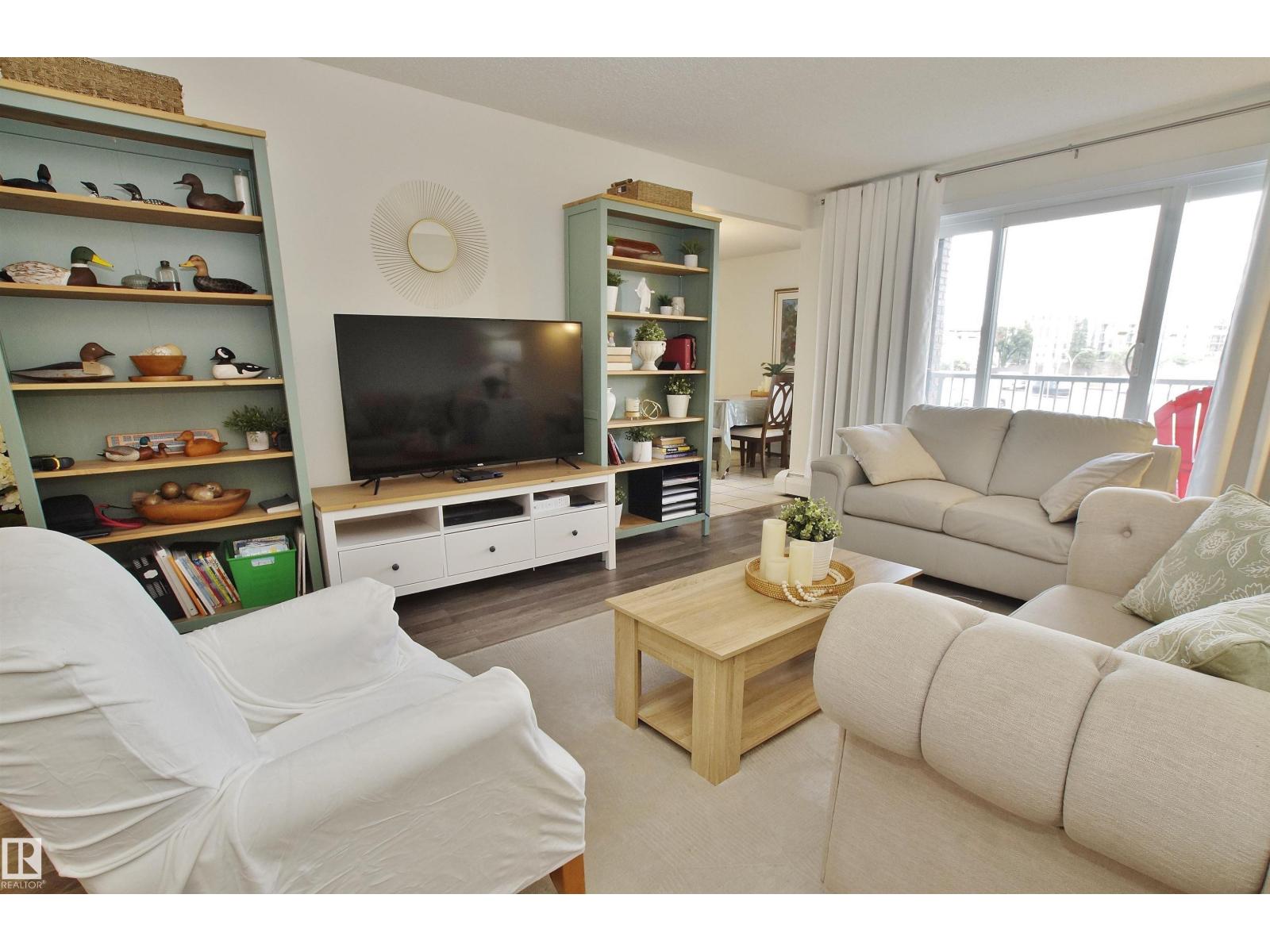 #235 4404 122 ST NW - 5