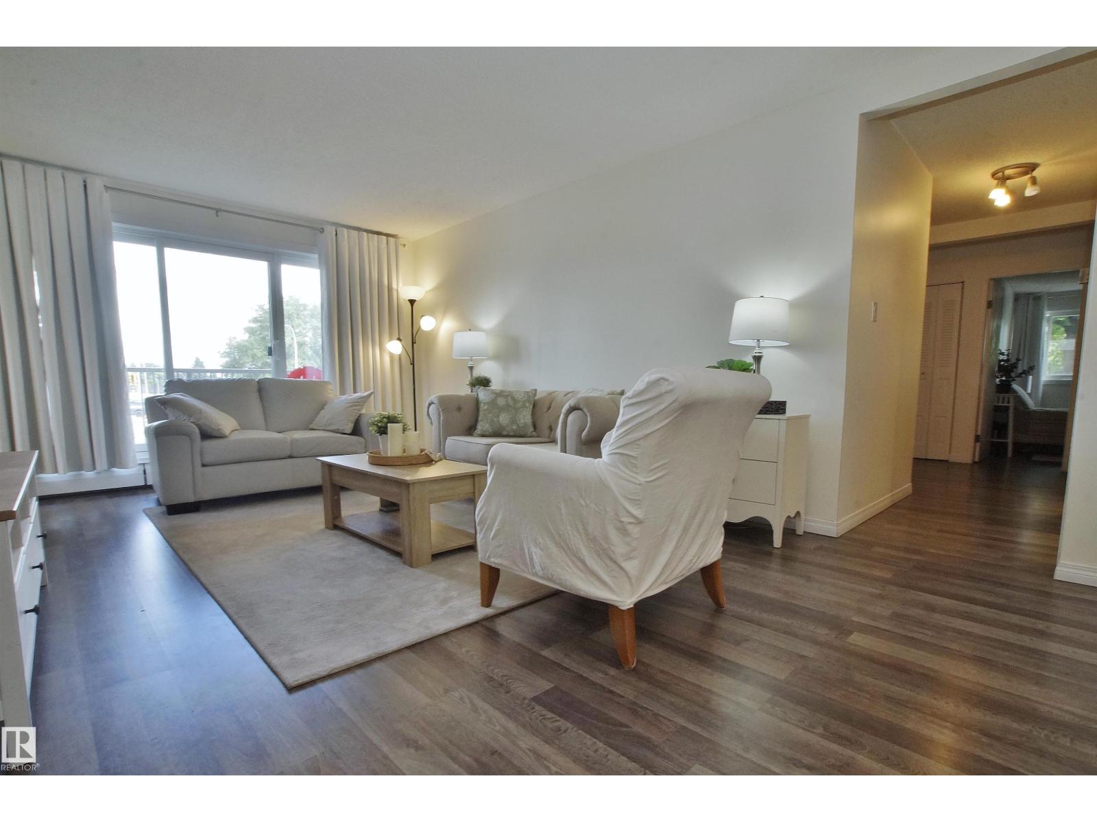 #235 4404 122 ST NW - 6