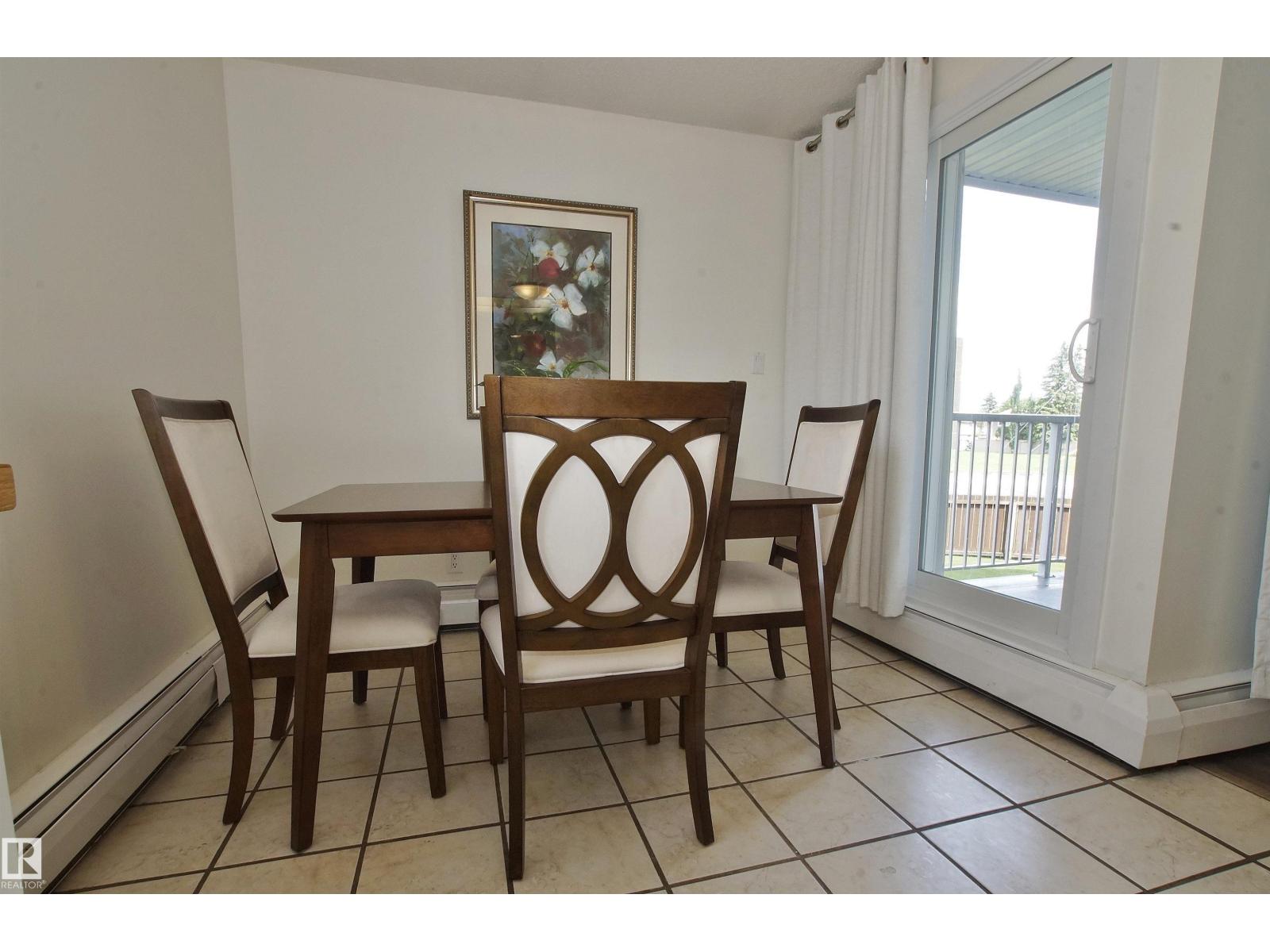 #235 4404 122 ST NW - 14