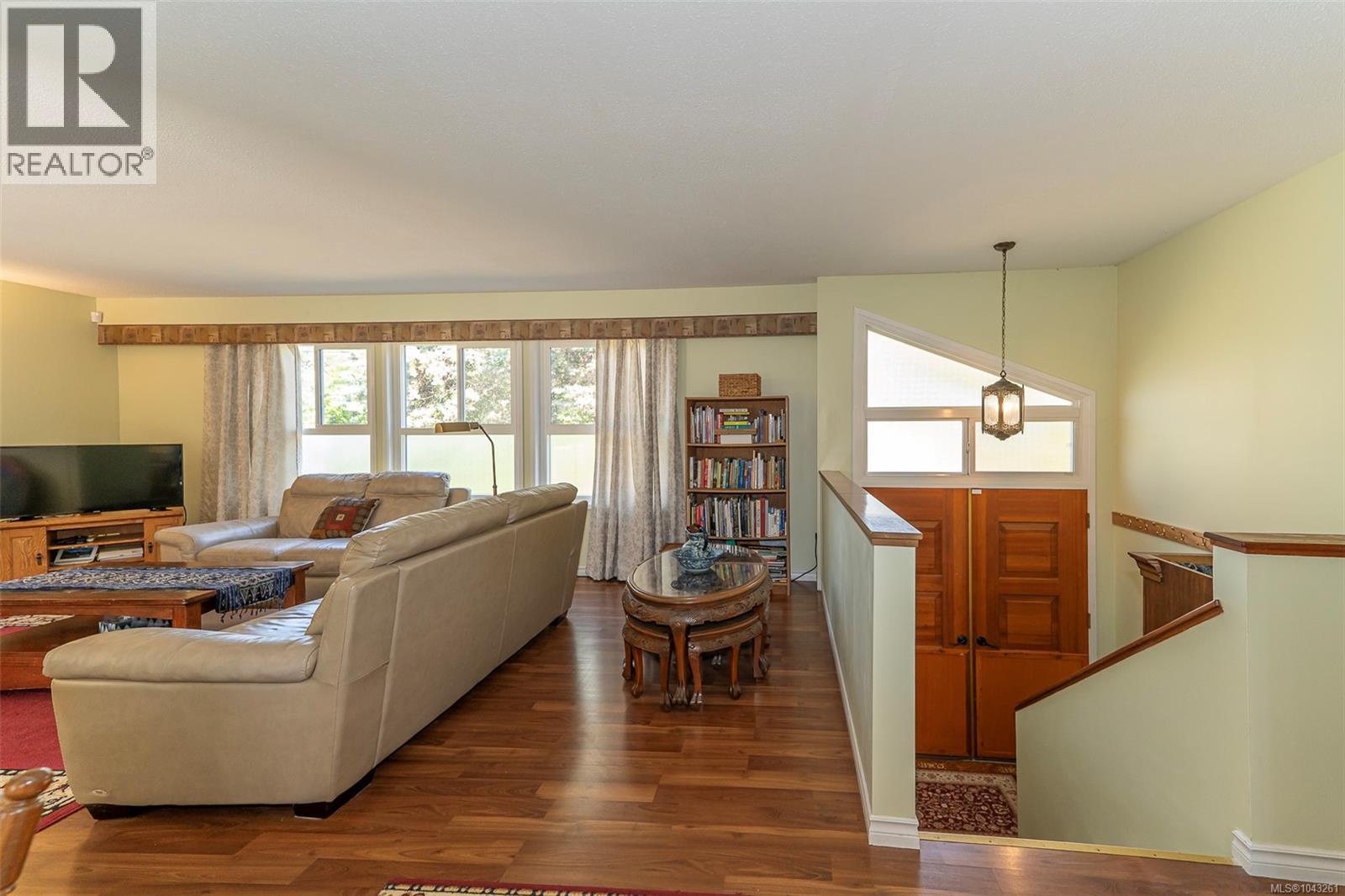 2454 Seine Rd - 7