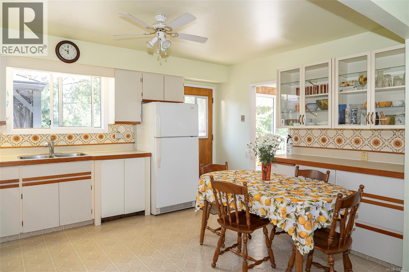 2454 Seine Rd - 24