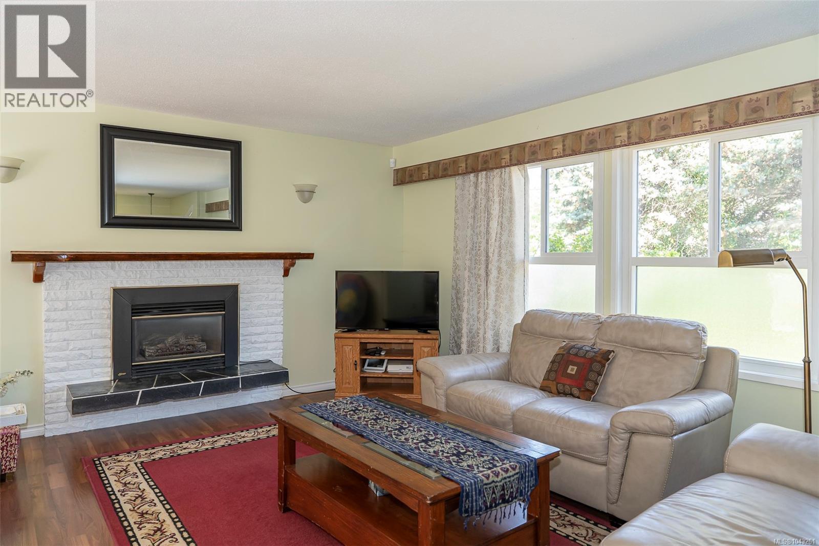 2454 Seine Rd - 25