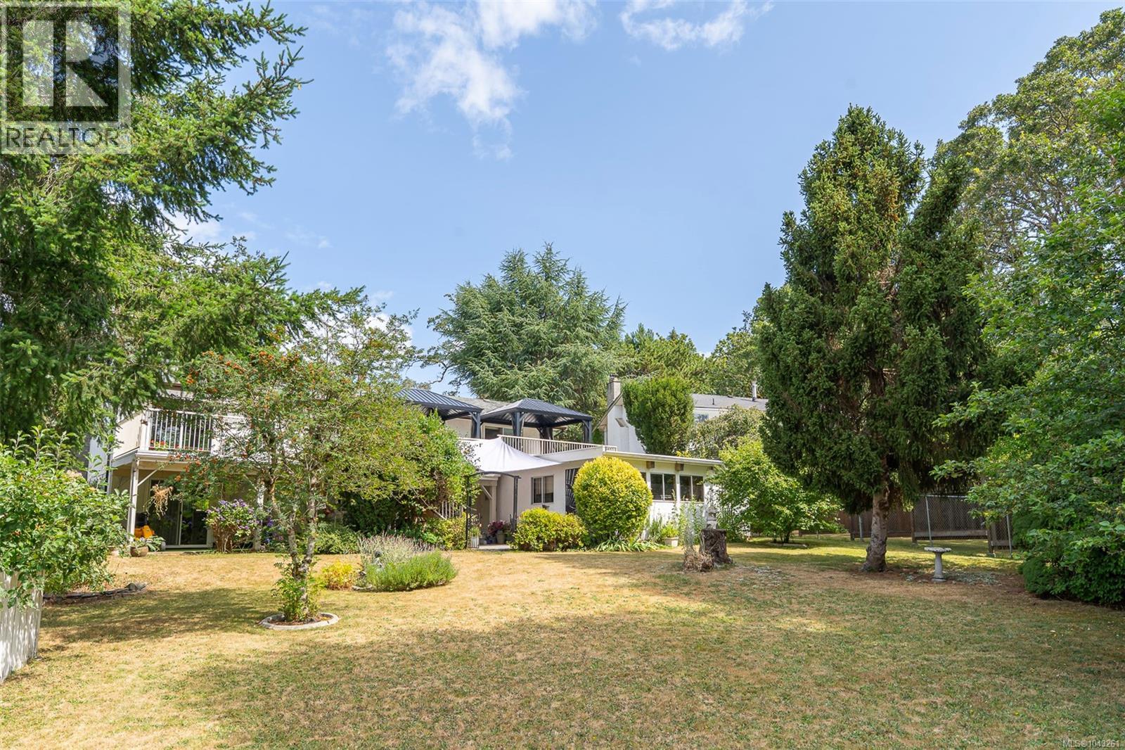 2454 Seine Rd - 62