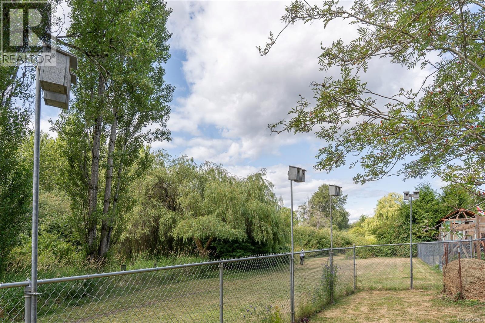 2454 Seine Rd - 60