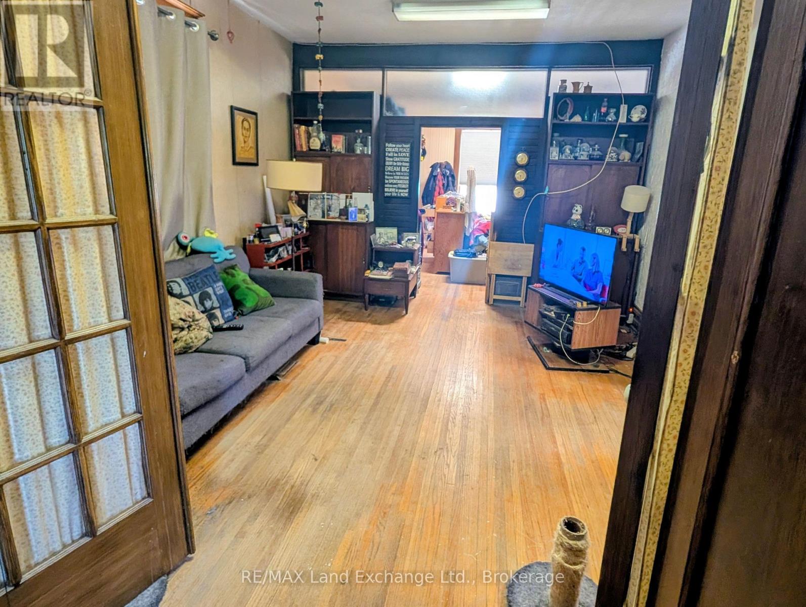 570 10TH STREET - 17