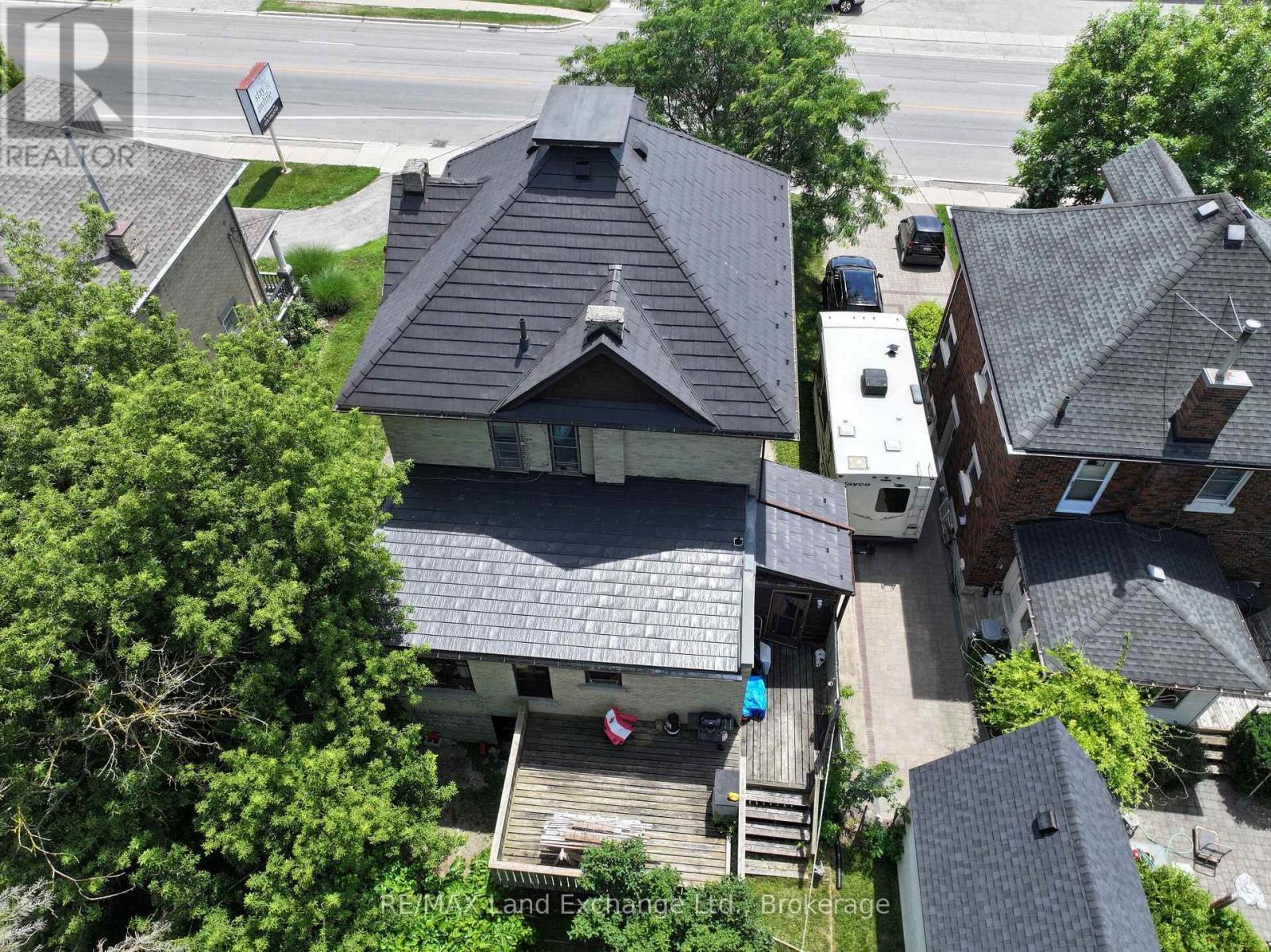 570 10TH STREET - 2
