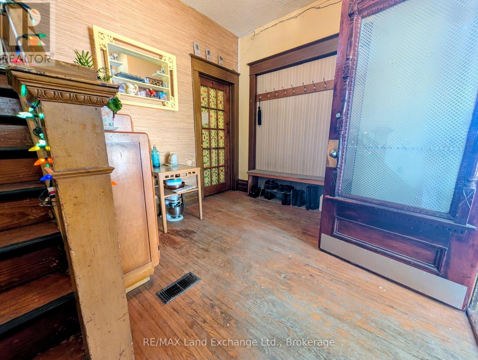 570 10TH STREET - 26