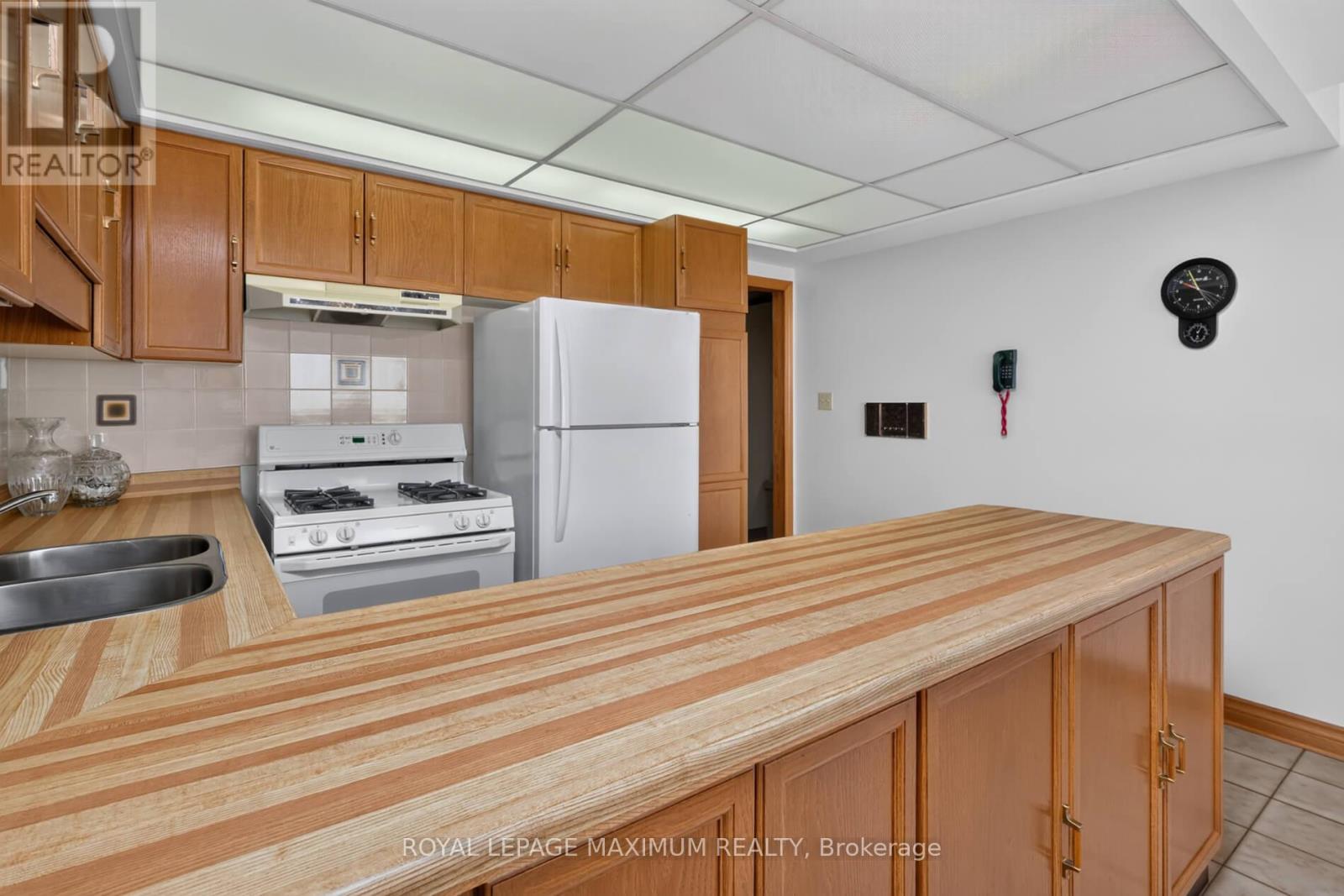 162 WIGWOSS DRIVE - 10