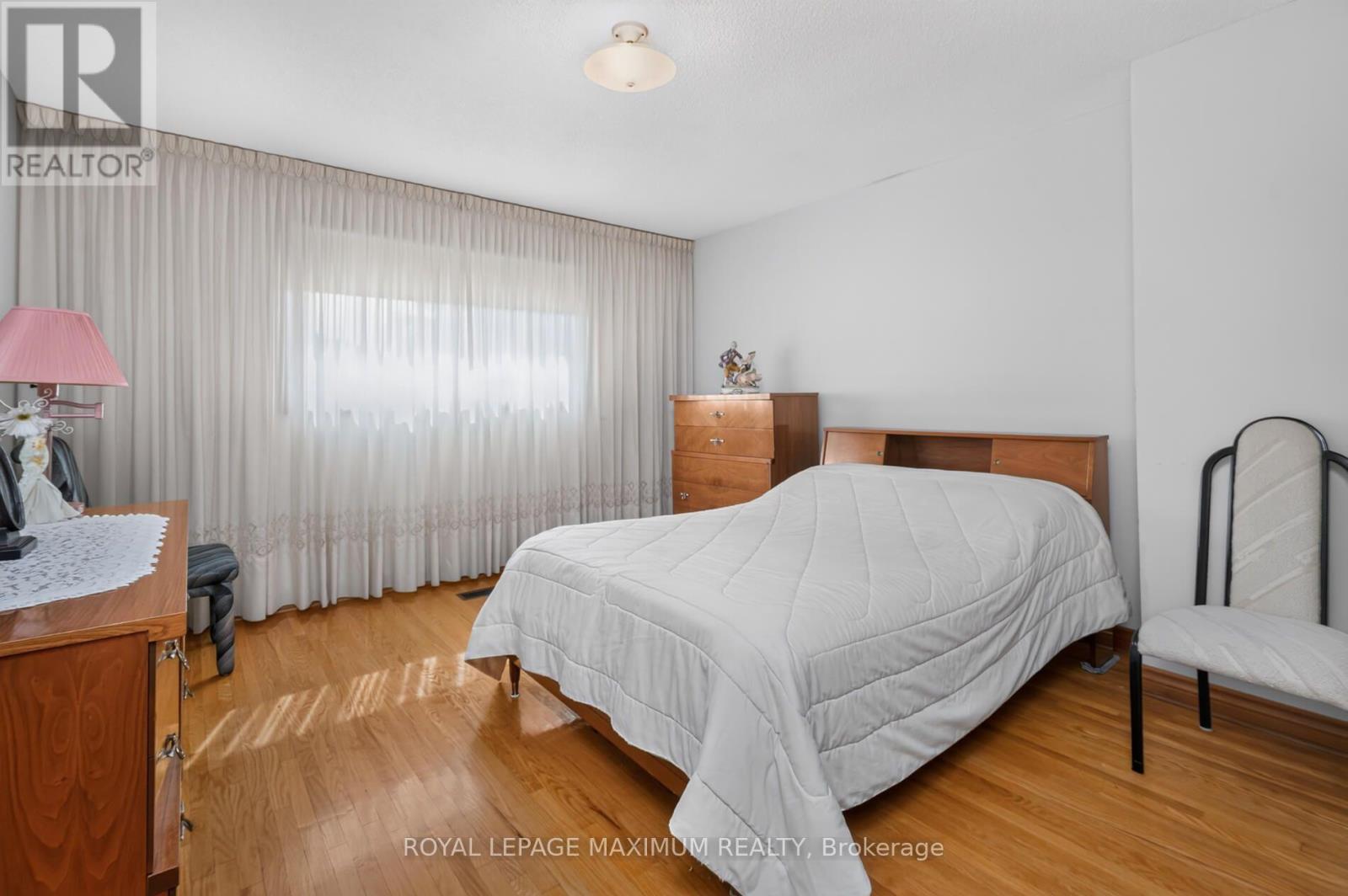 162 WIGWOSS DRIVE - 20