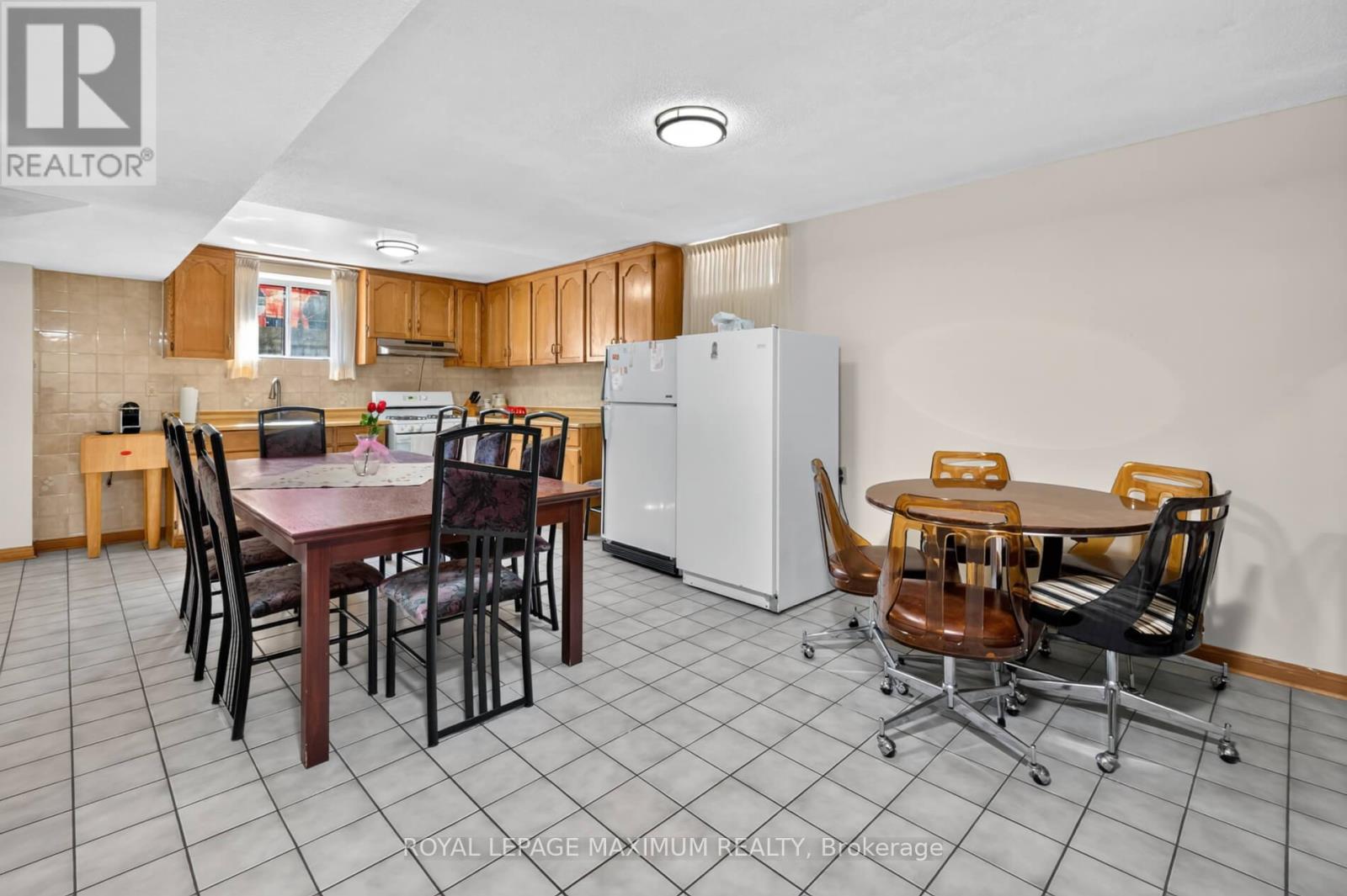 162 WIGWOSS DRIVE - 22