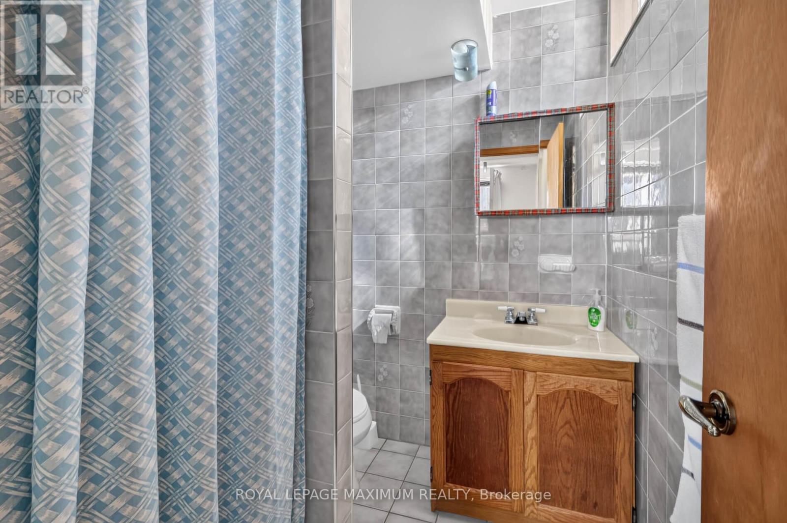 162 WIGWOSS DRIVE - 26