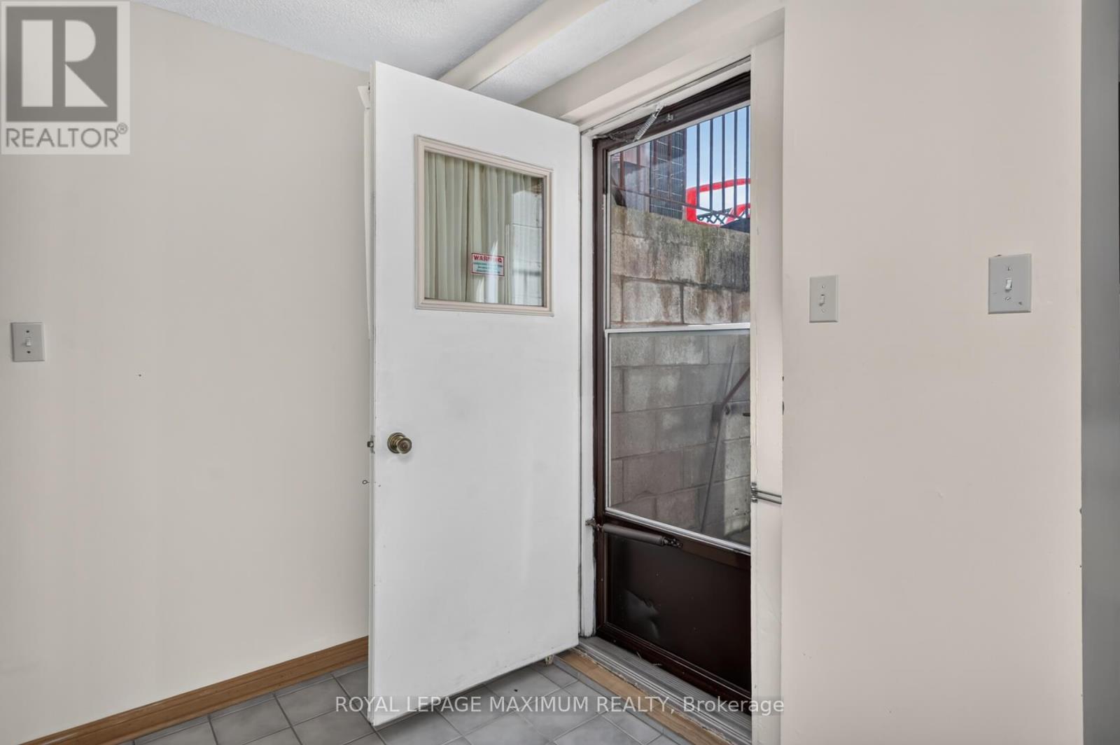 162 WIGWOSS DRIVE - 27