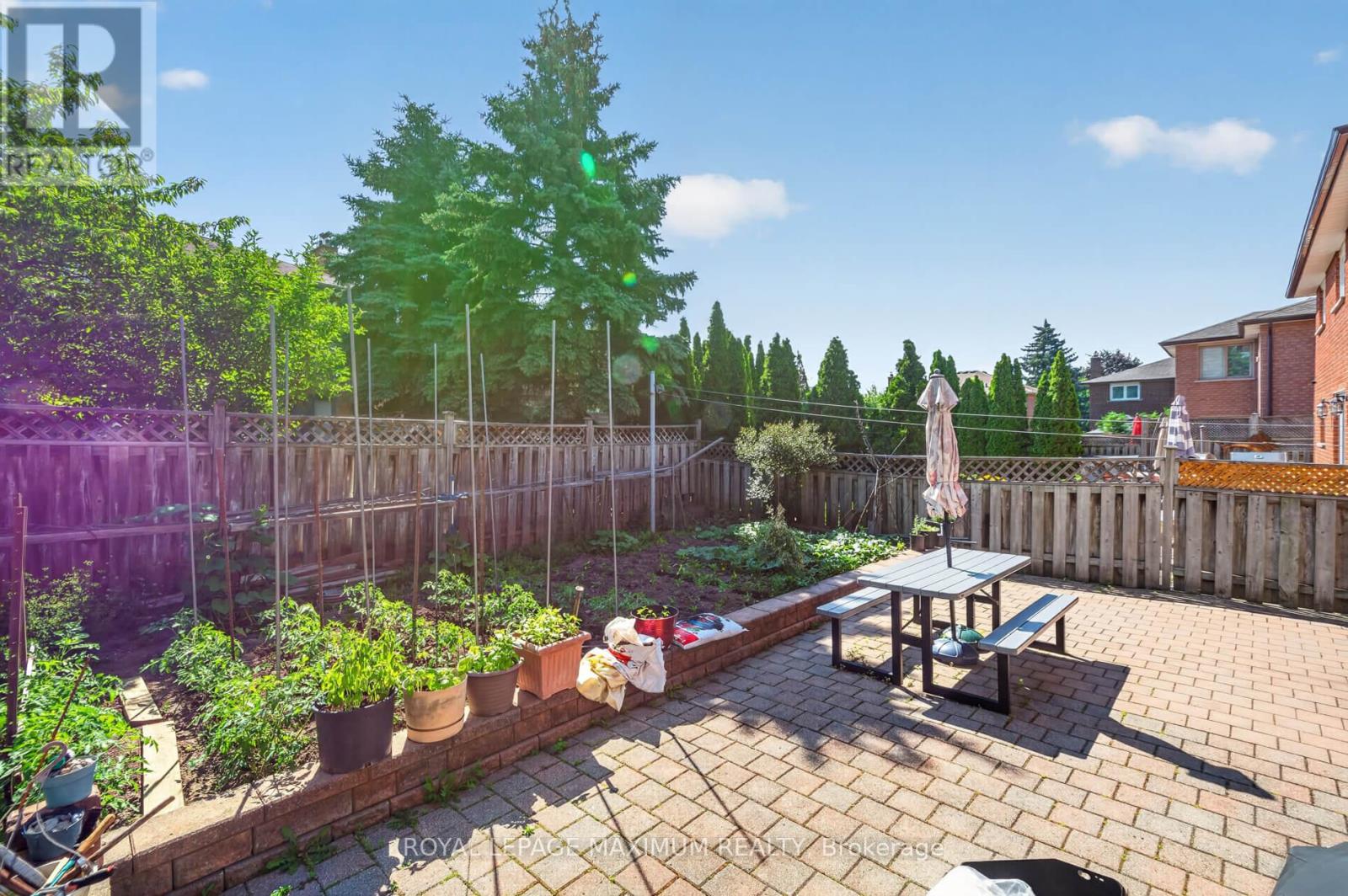 162 WIGWOSS DRIVE - 33