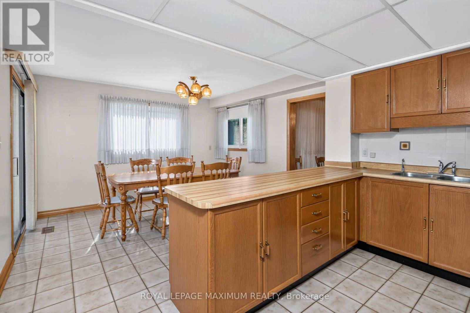 162 WIGWOSS DRIVE - 8