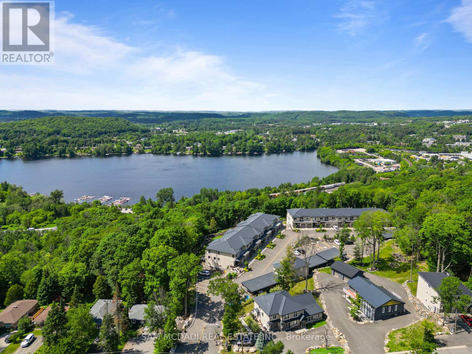 21 HORIZON LANE - 45