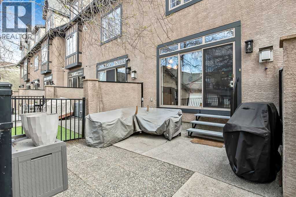 #14 6 Scarpe Drive SW - 39
