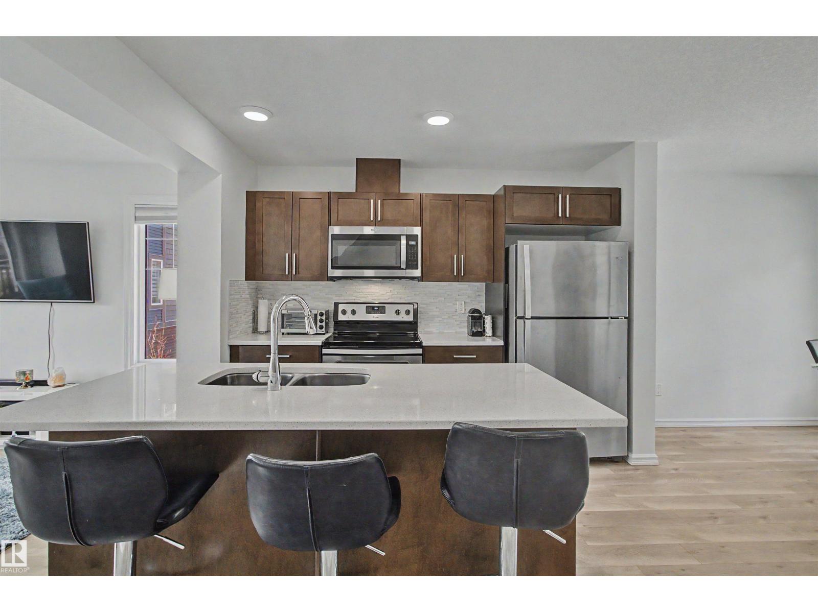 #30 3025 151 AV NW - 8