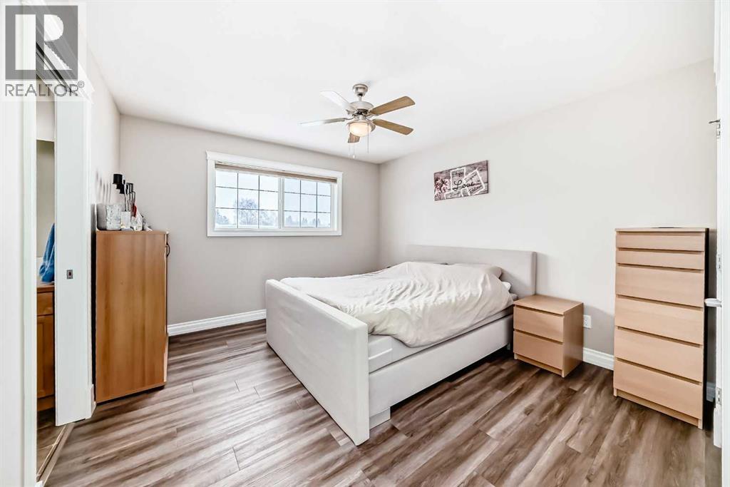 #11 2002 22 Avenue - 14
