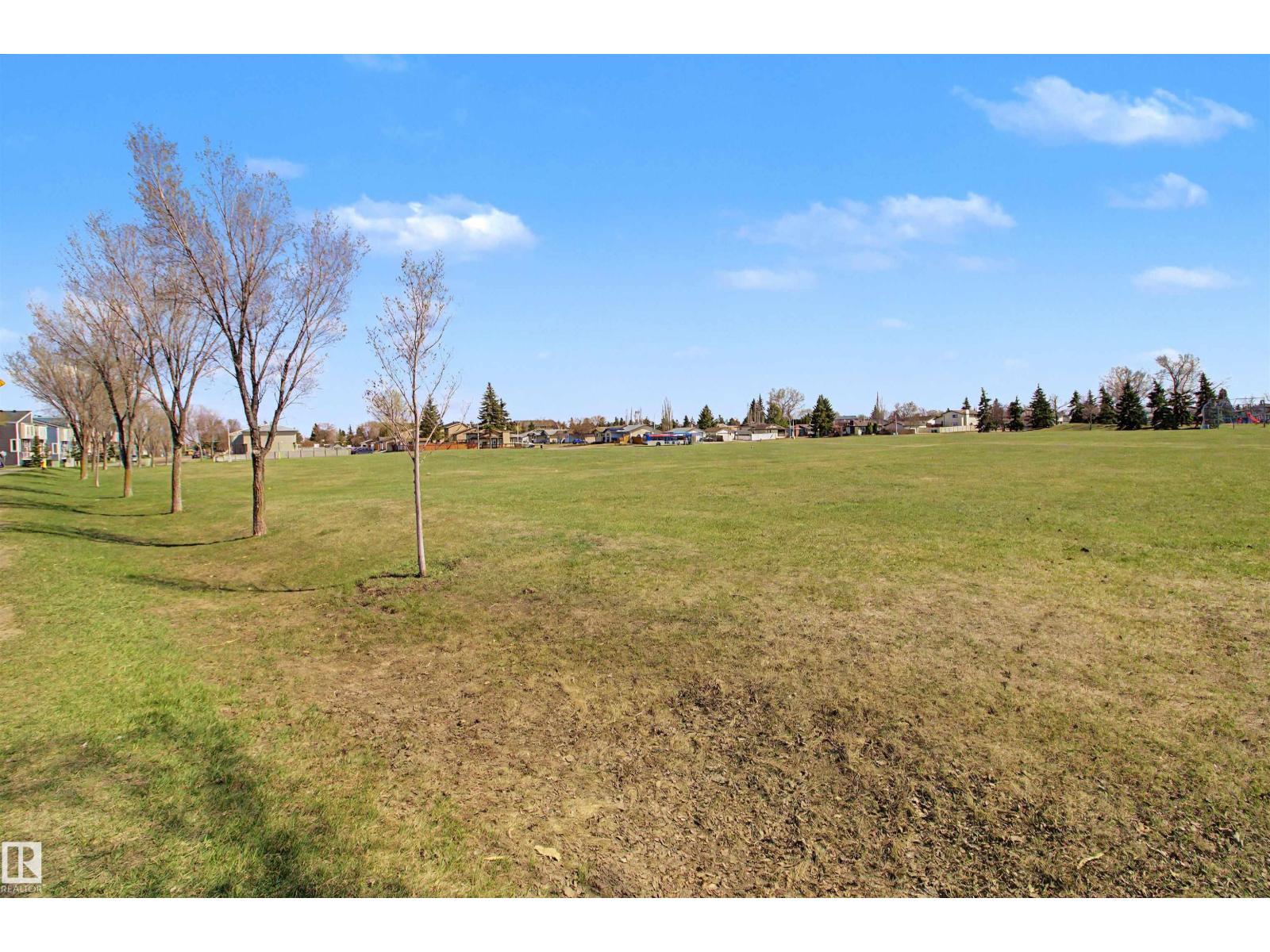 #30 3025 151 AV NW - 37