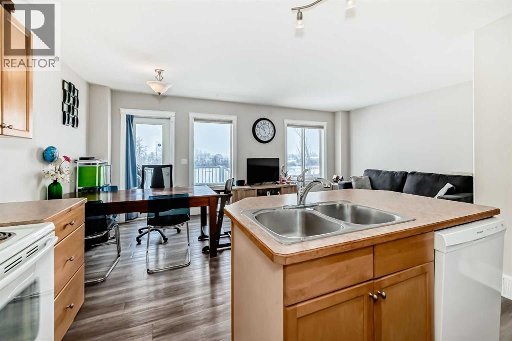 #11 2002 22 Avenue - 6