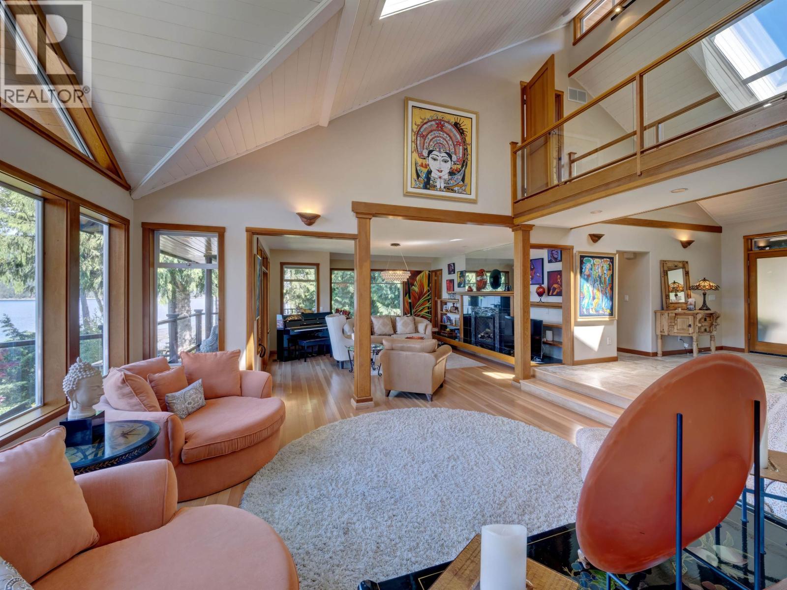 6480 SHORELINE PLACE, Sechelt