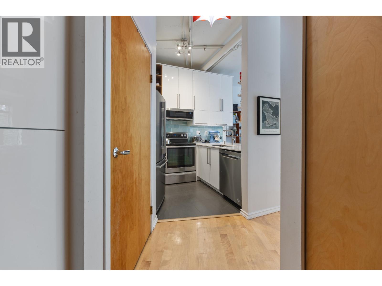 2 Bed, 2 Bath House for Sale in Vancouver – 301 28 POWELL STREET, Vancouver – MLS# R3146308 - Image 28