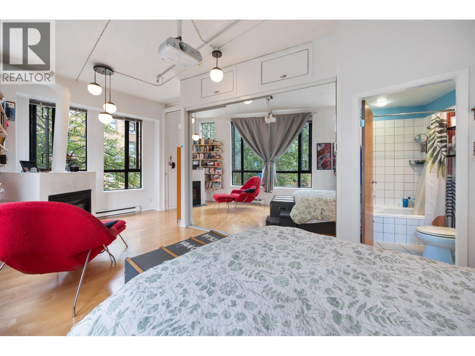 2 Bed, 2 Bath House for Sale in Vancouver – 301 28 POWELL STREET, Vancouver – MLS# R3146308 - Image 24