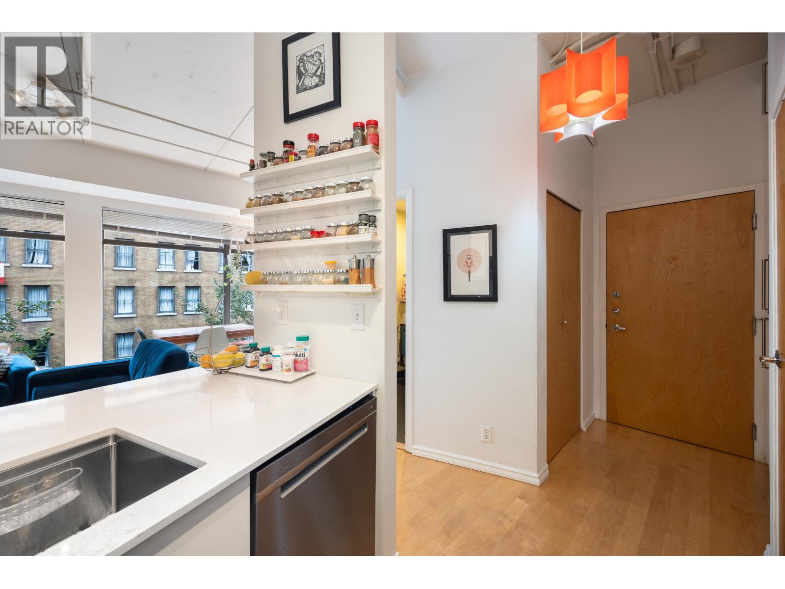2 Bed, 2 Bath House for Sale in Vancouver – 301 28 POWELL STREET, Vancouver – MLS# R3146308 - Image 12