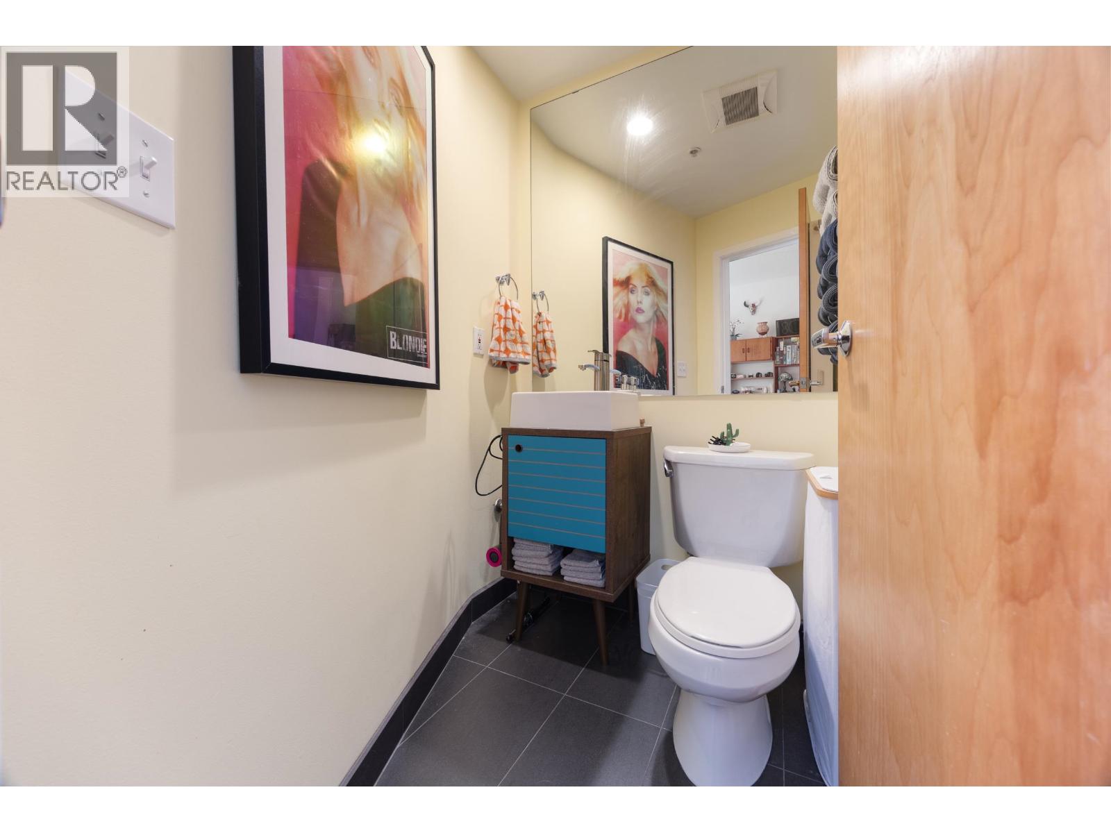2 Bed, 2 Bath House for Sale in Vancouver – 301 28 POWELL STREET, Vancouver – MLS# R3146308 - Image 20