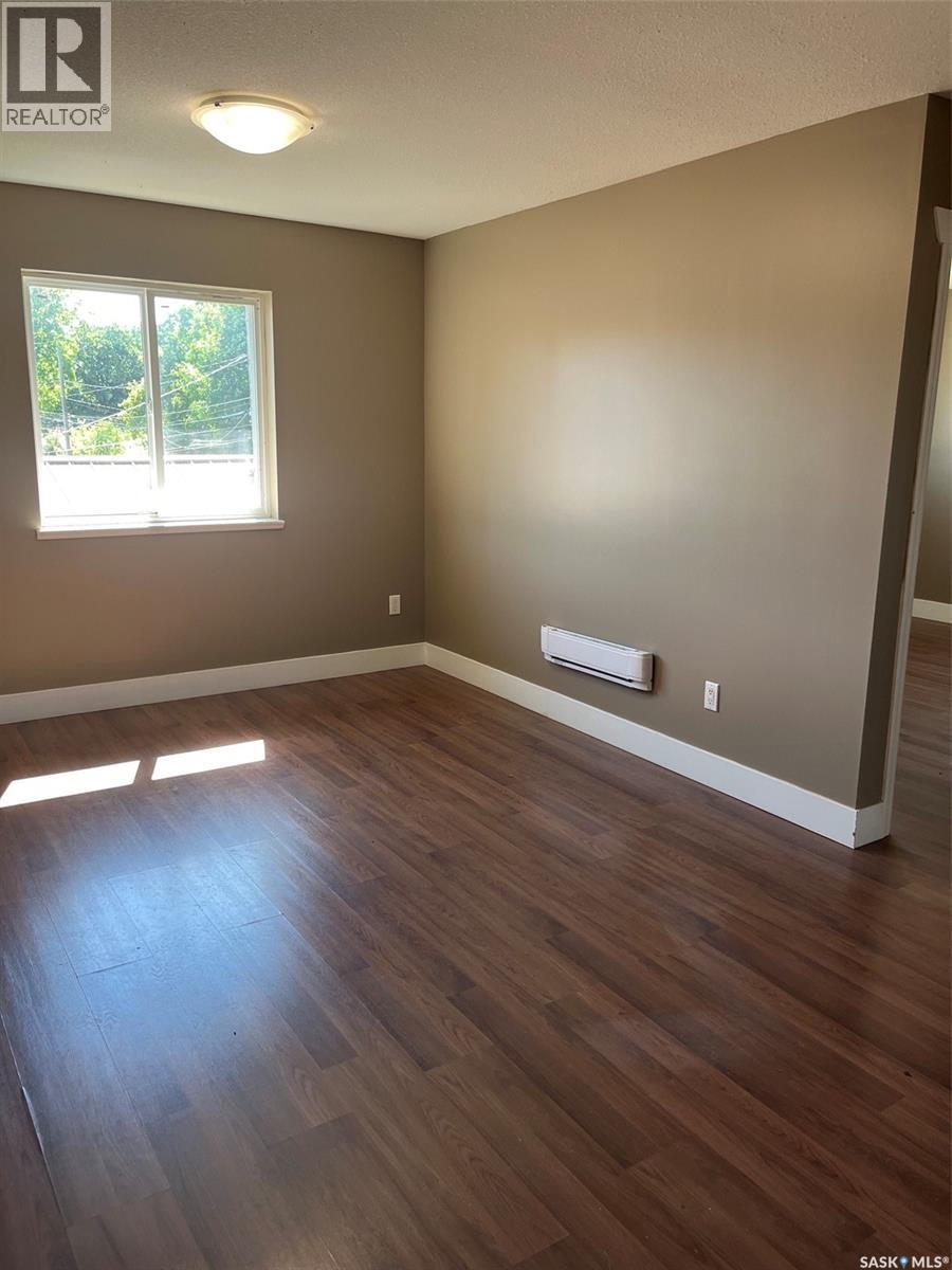 738 Henry STREET - 12