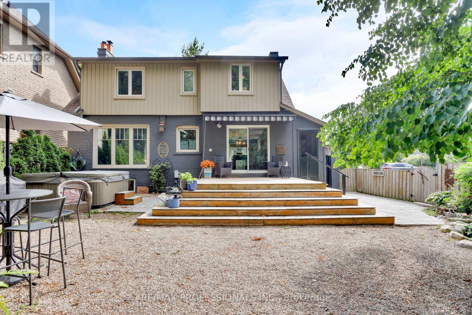 1364 ISLINGTON AVENUE - 40