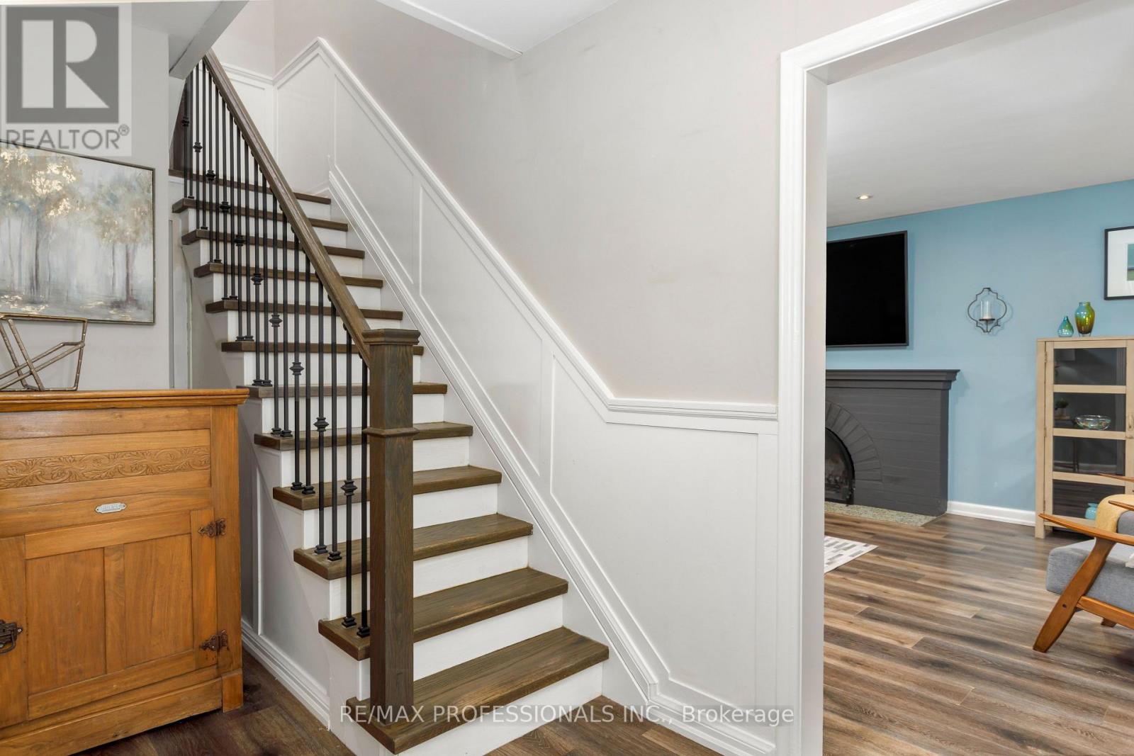 1364 ISLINGTON AVENUE - 19