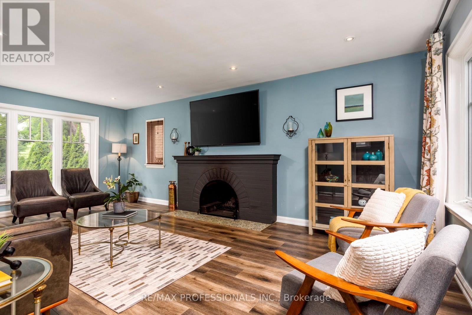 1364 ISLINGTON AVENUE - 9