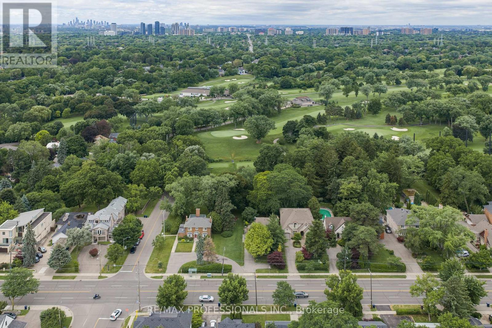 1364 ISLINGTON AVENUE - 6