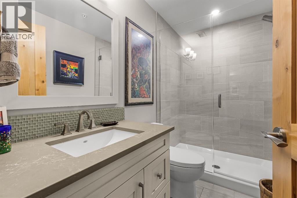 #102 707 Spring Creek Drive - 32