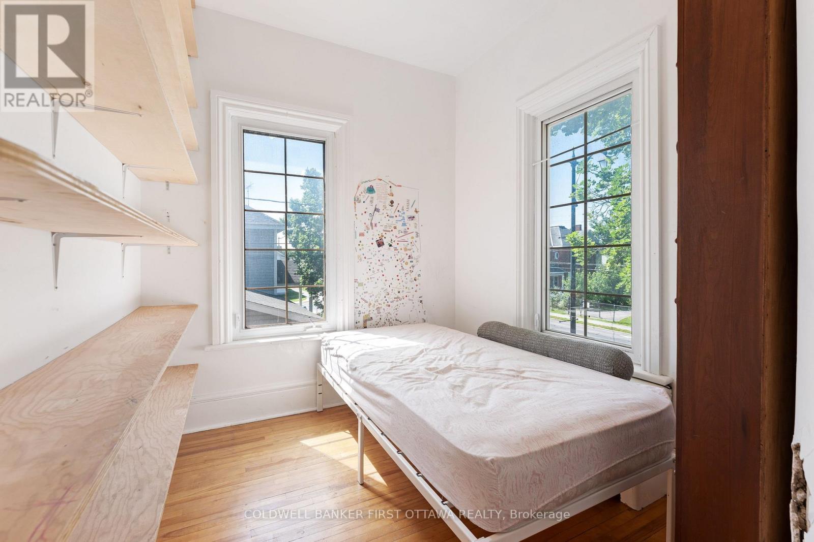 69 WILSON STREET W - 25