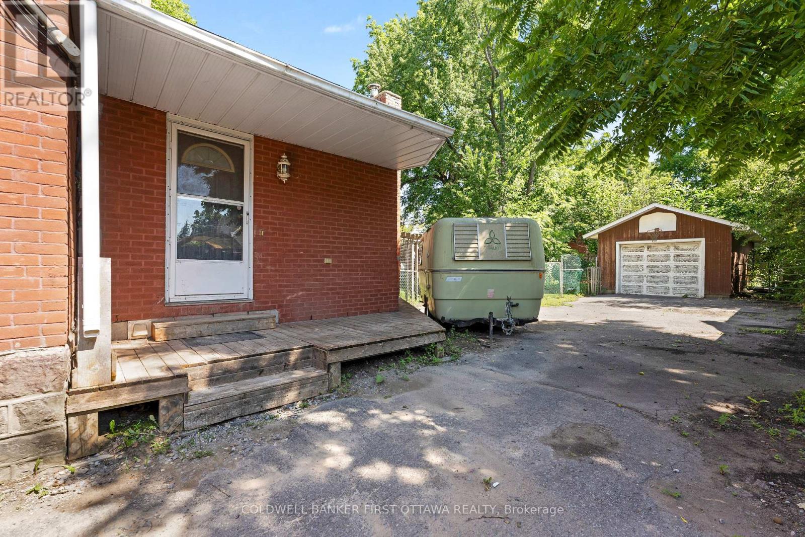 69 WILSON STREET W - 38